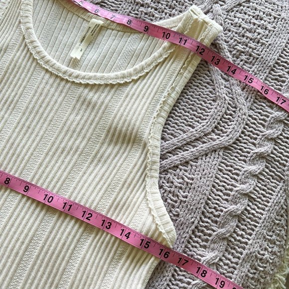 ANTHROPOLOGIE Robin Y2K Classic Casual Ribbed Knit Tank Top Cream Size XLP - Picture 10 of 11